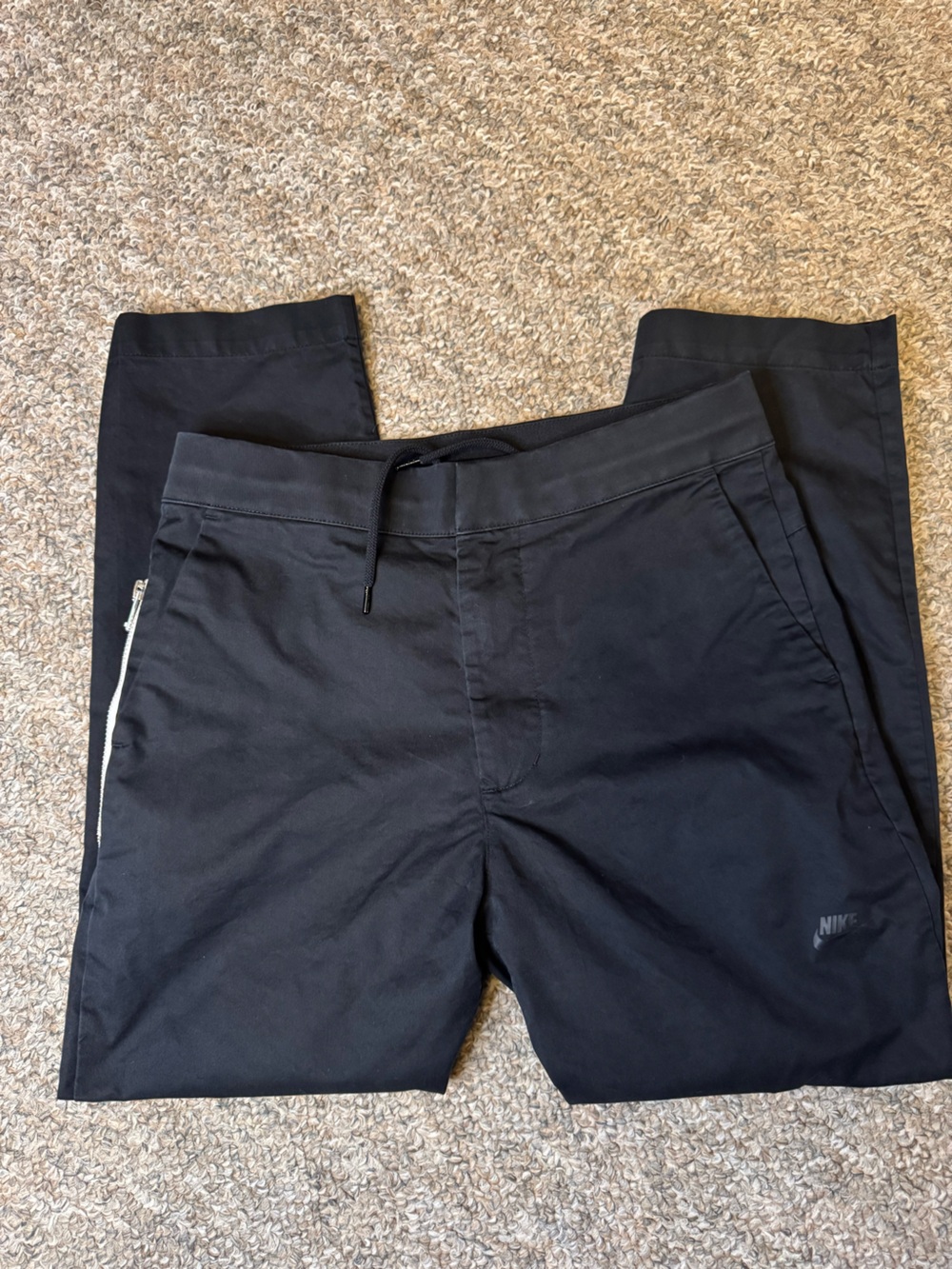 Nike Women’s Black Utility ankle Pants